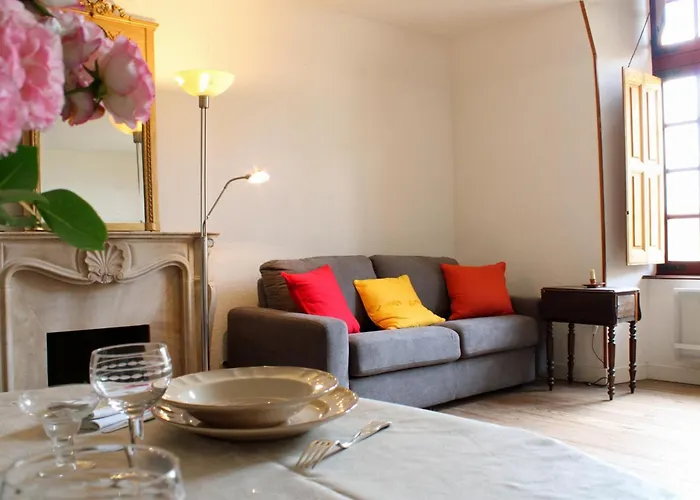 Charmante Maison Médiévale Au Cœur D'hérisson - Fr-1-489-606 Appartement *