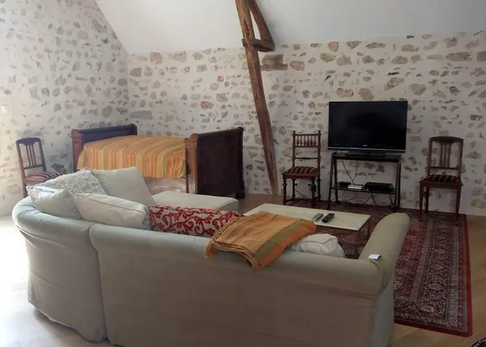 Charmante Maison Médiévale Au Cœur D'hérisson - Fr-1-489-606 *